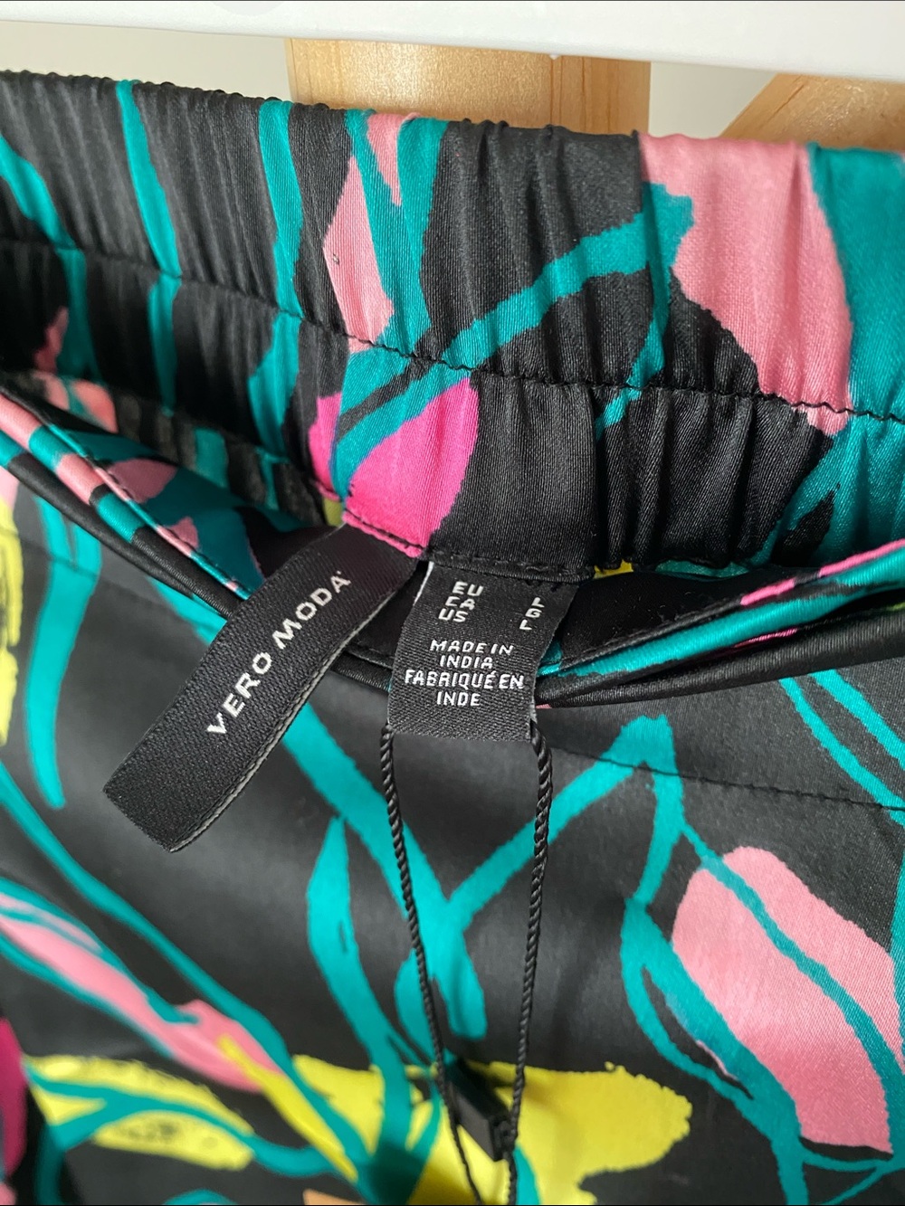 Vero Moda Wrap Skirt - Picture 2 of 4